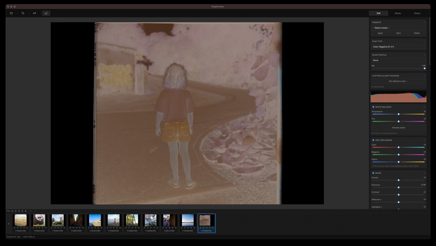 The same scan in NegBreaker before conversion: an uncropped 6×6 colour negative with its orange base